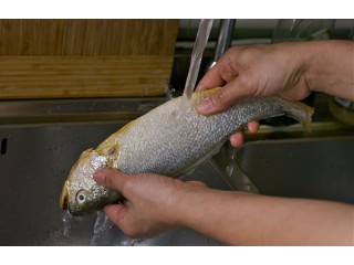 Áp dụng mẹo nhỏ khiến mùi tanh cá sẽ mau biến mất